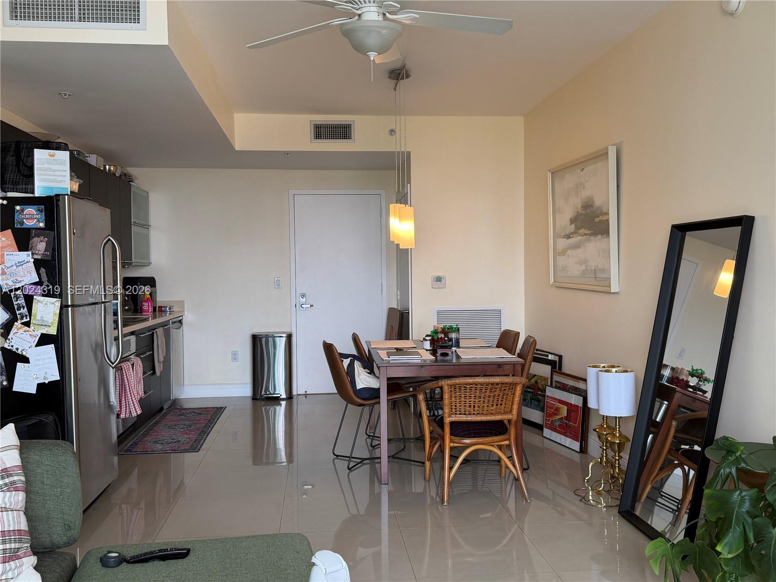 IVY CONDO - Residential