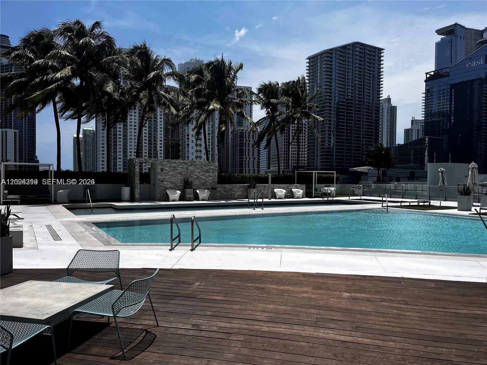 IVY CONDO - Residential