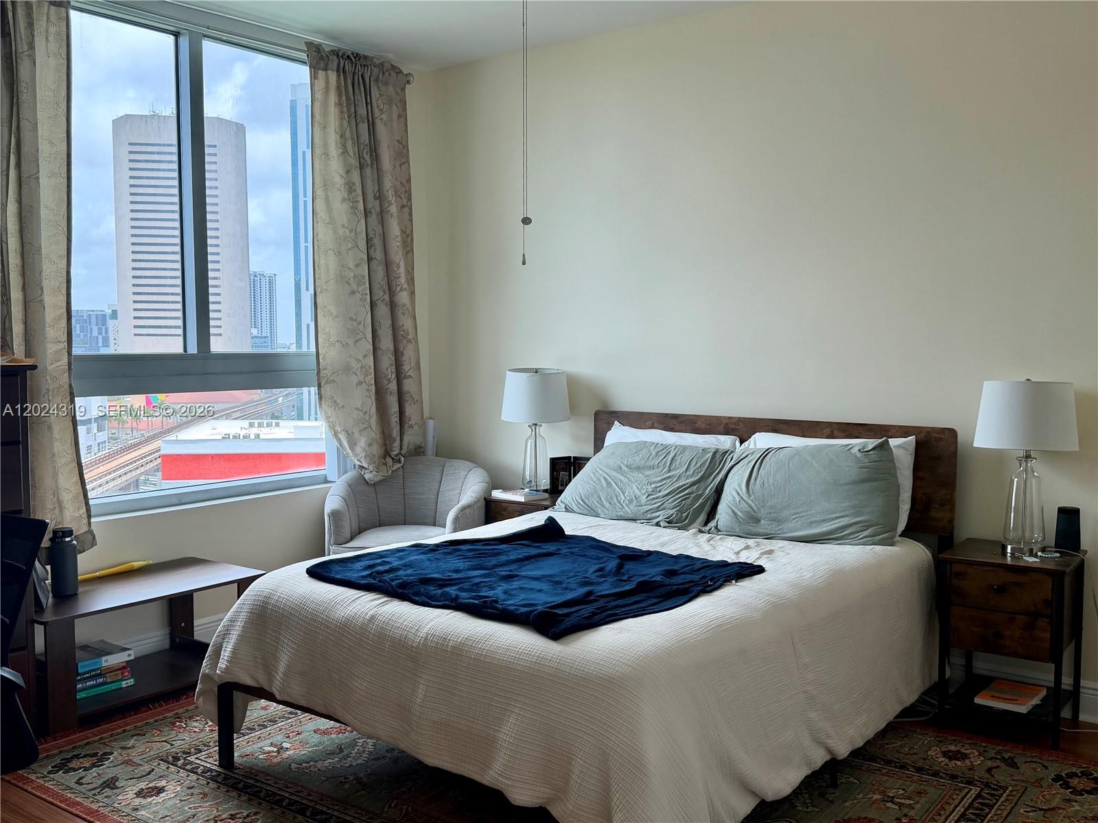 IVY CONDO - Residential