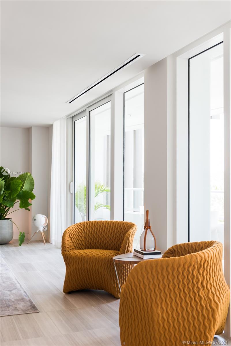 The Ritz Carlton - Residential