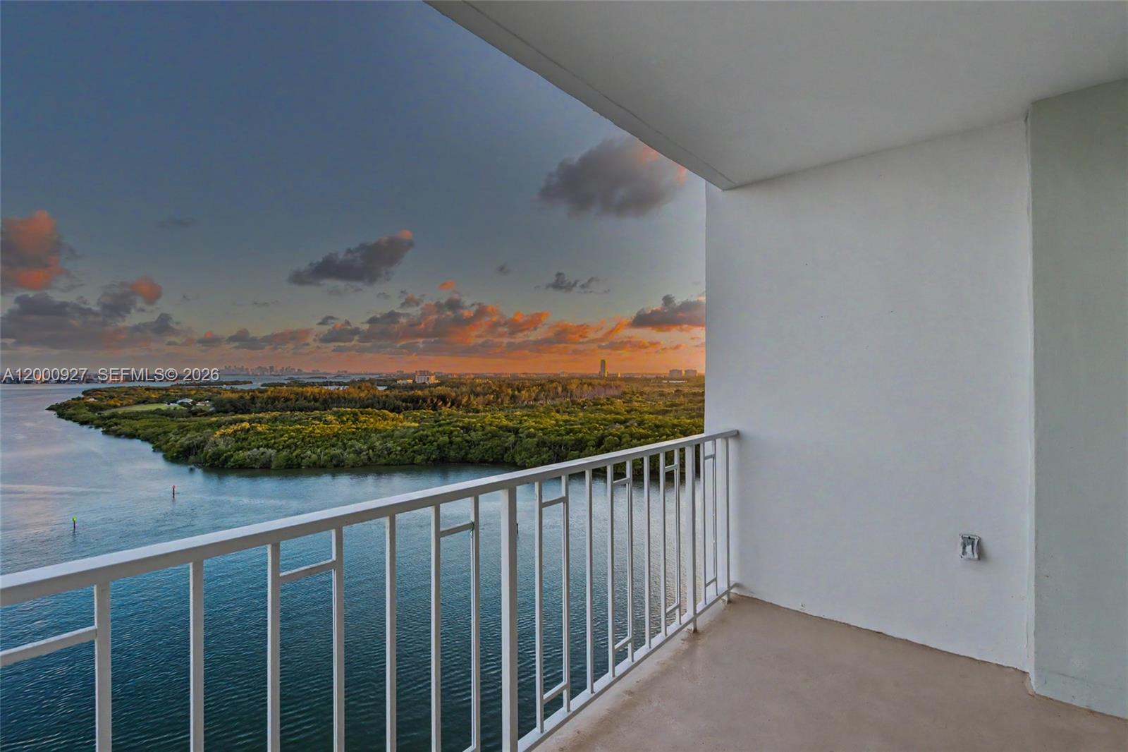 500 Bayview Dr 1930