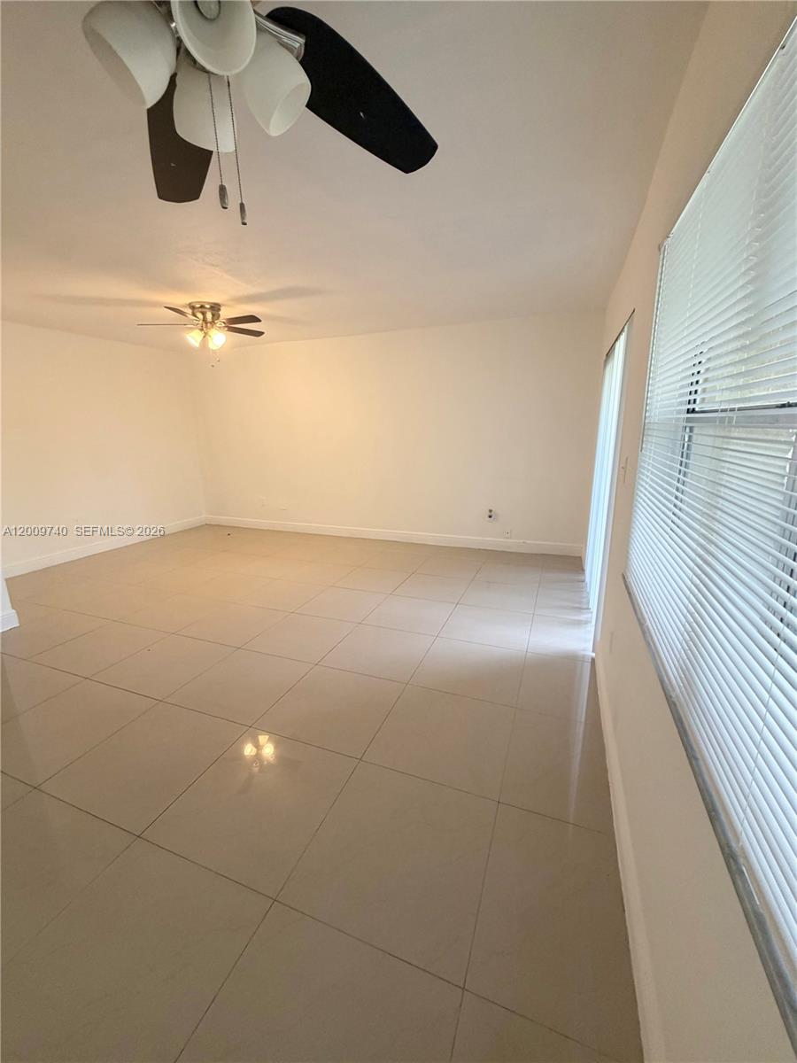 LA PLACIDA SECTION 1 COND - Residential
