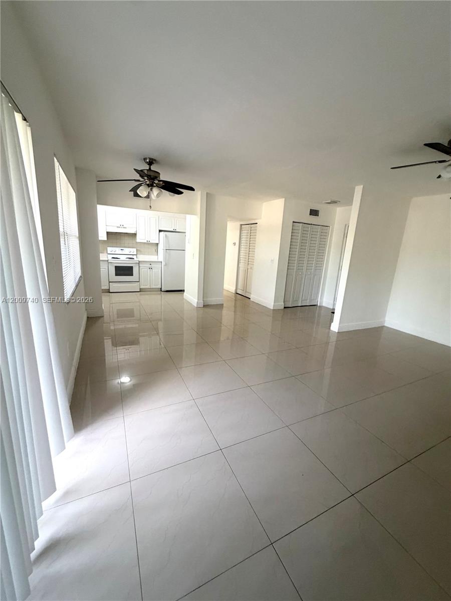LA PLACIDA SECTION 1 COND - Residential