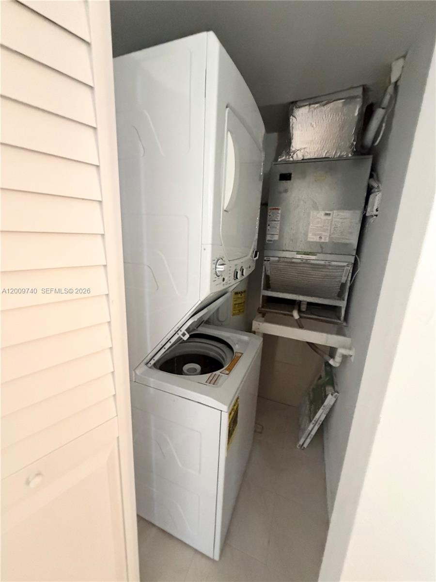 LA PLACIDA SECTION 1 COND - Residential