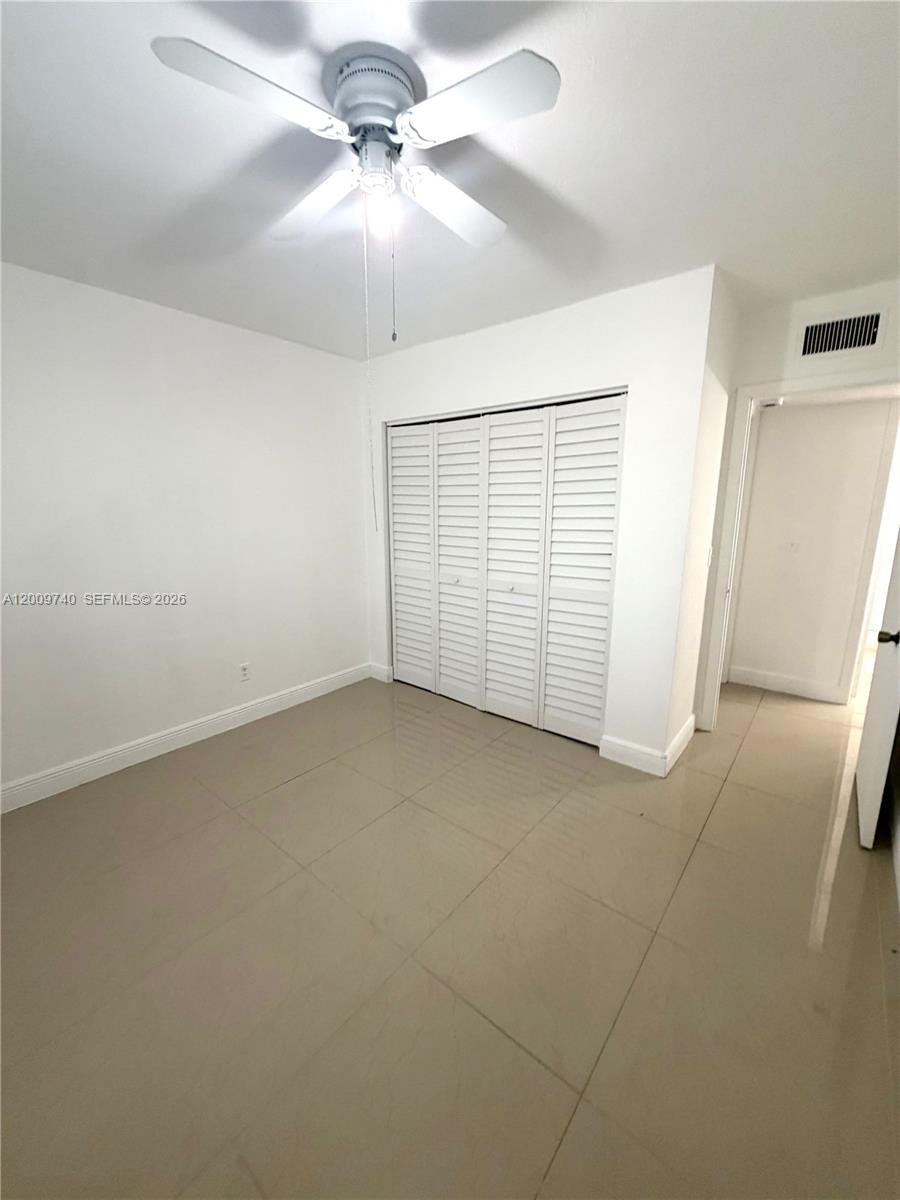 LA PLACIDA SECTION 1 COND - Residential