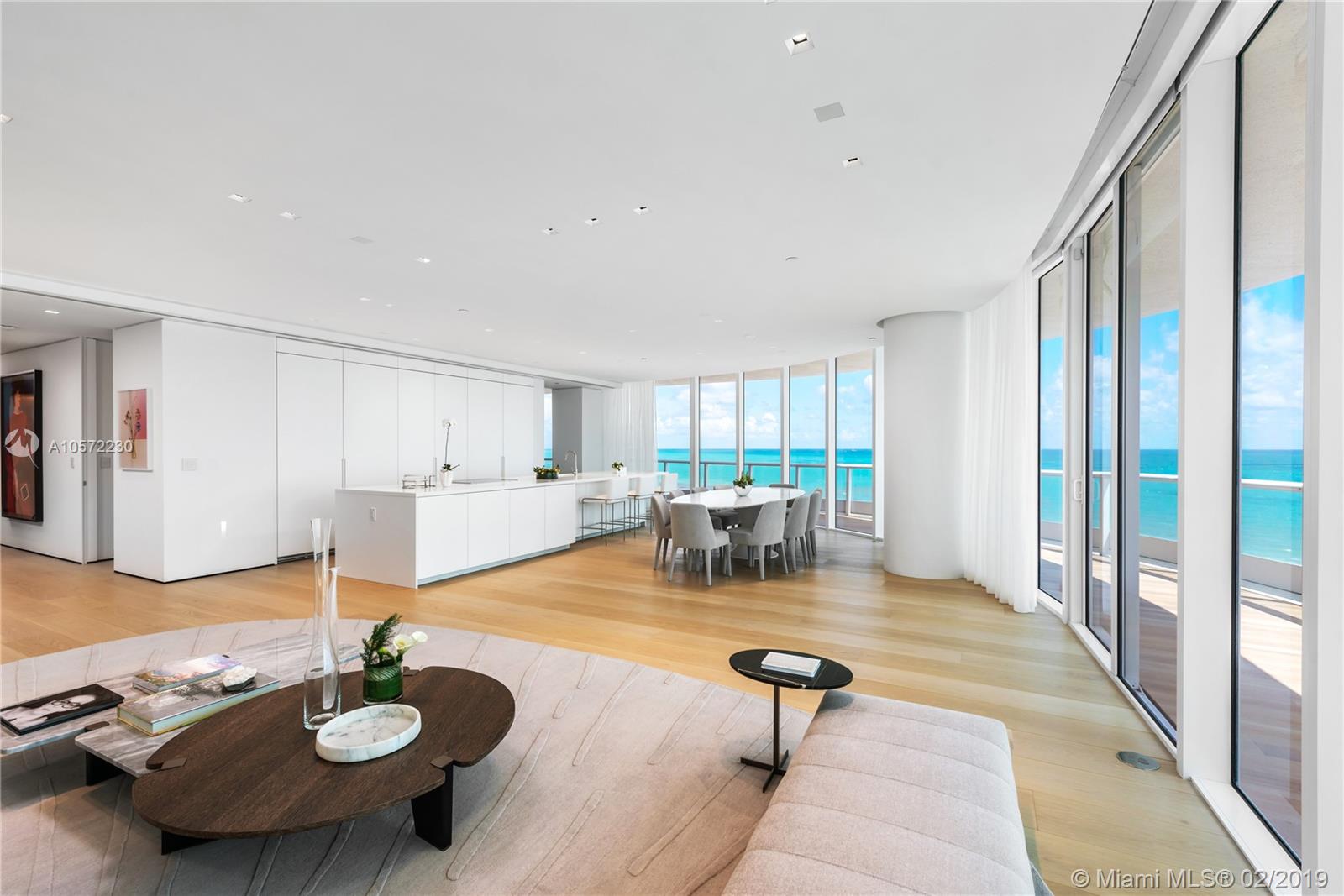CONTINUUM ON SOUTH BEACH - Residential