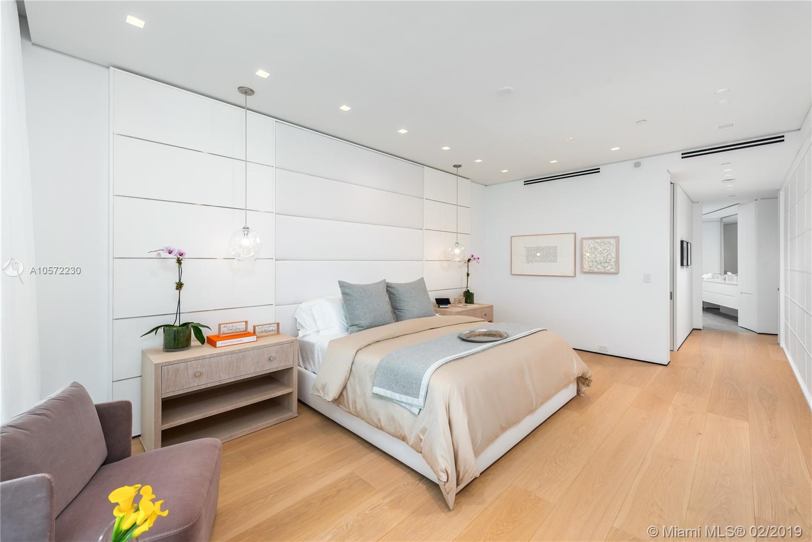 CONTINUUM ON SOUTH BEACH - Residential