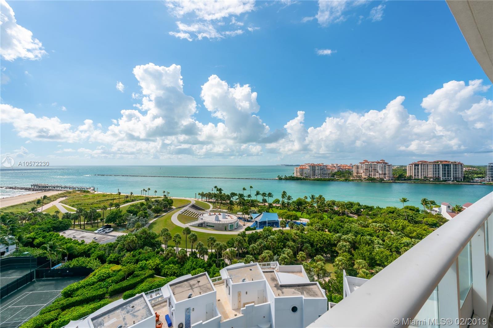 CONTINUUM ON SOUTH BEACH - Residential