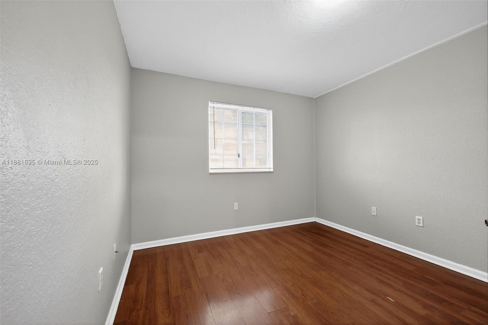 MAJORCA ISLES III CONDO - Residential