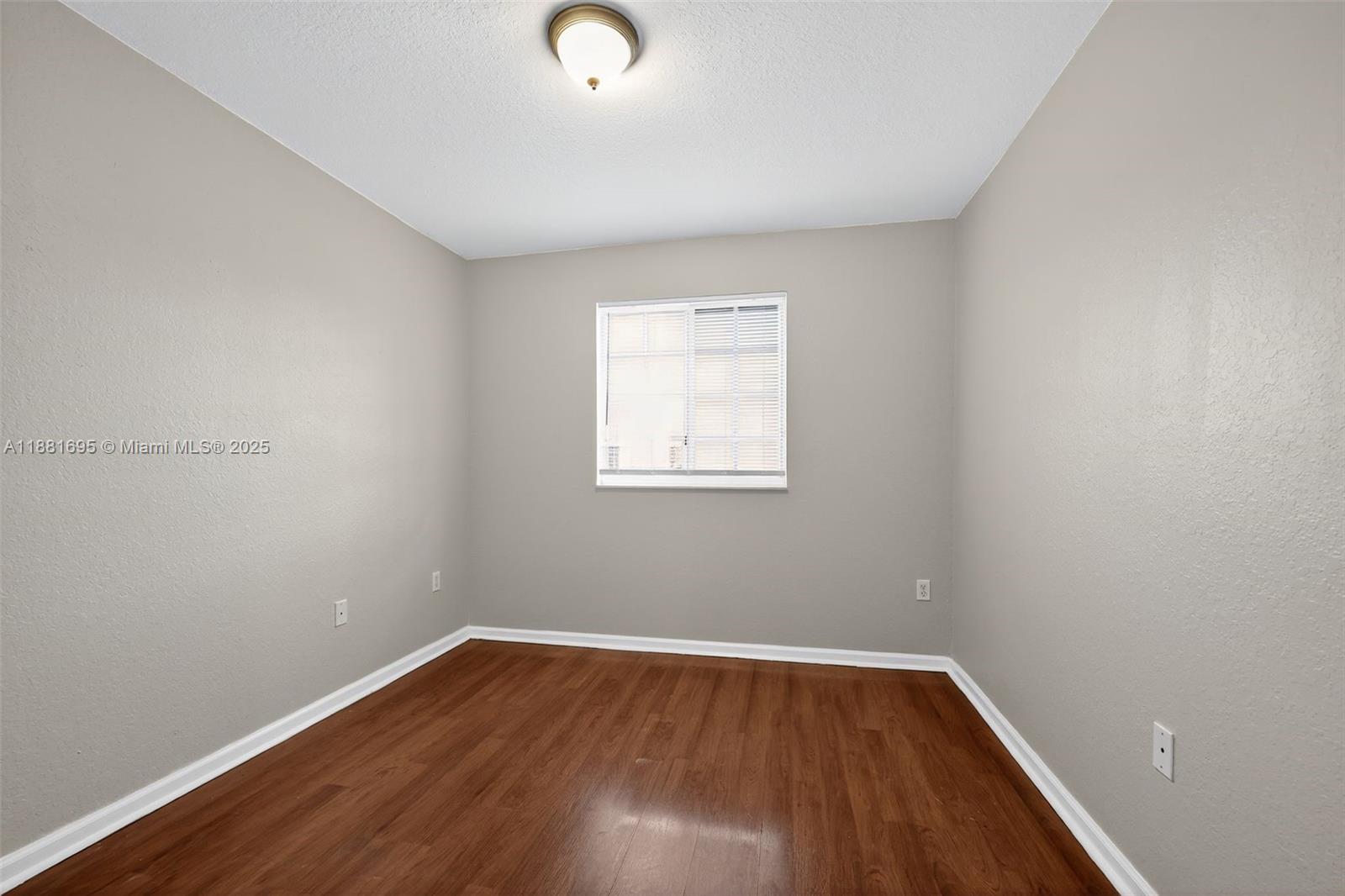 MAJORCA ISLES III CONDO - Residential