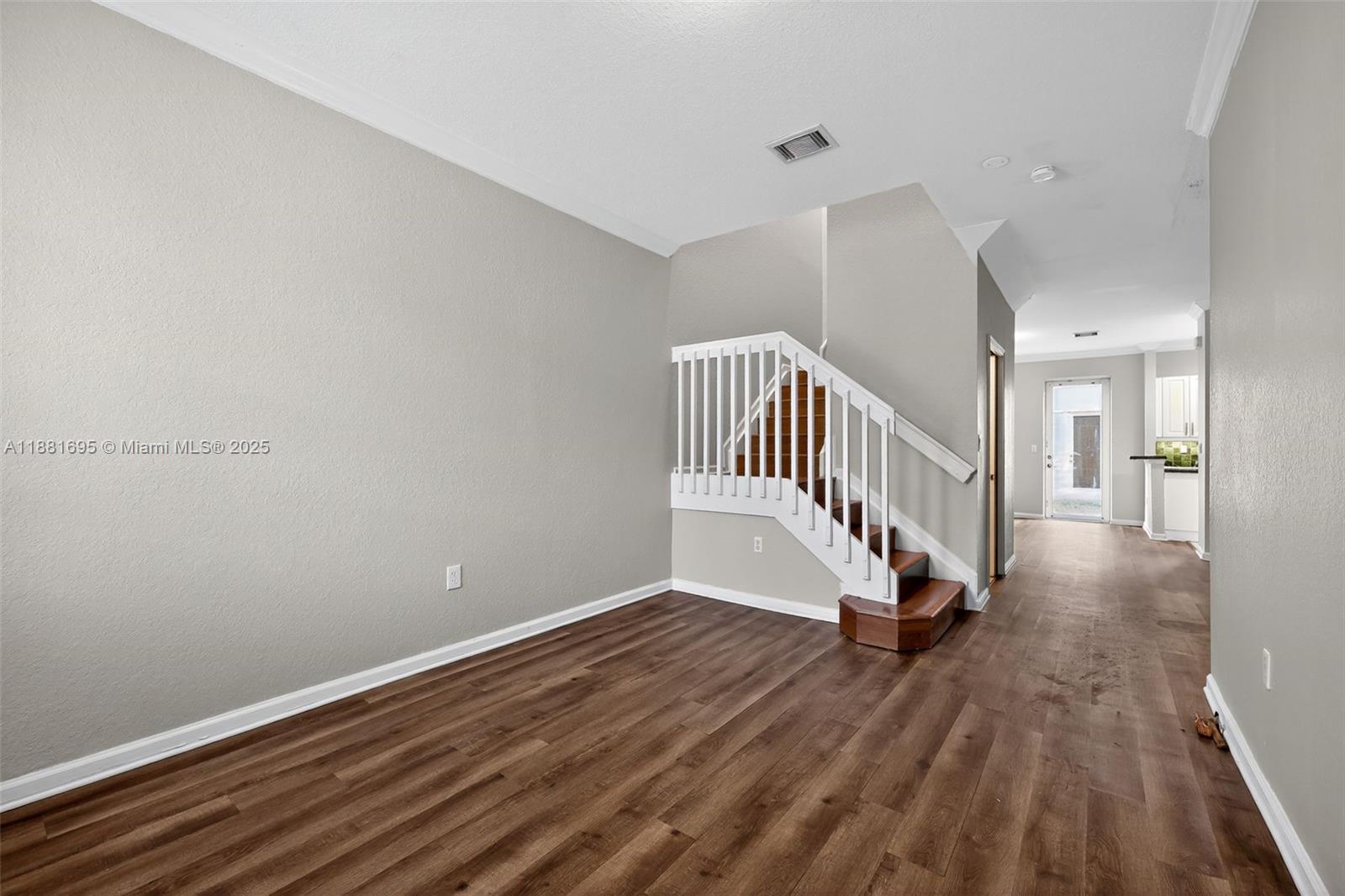 MAJORCA ISLES III CONDO - Residential