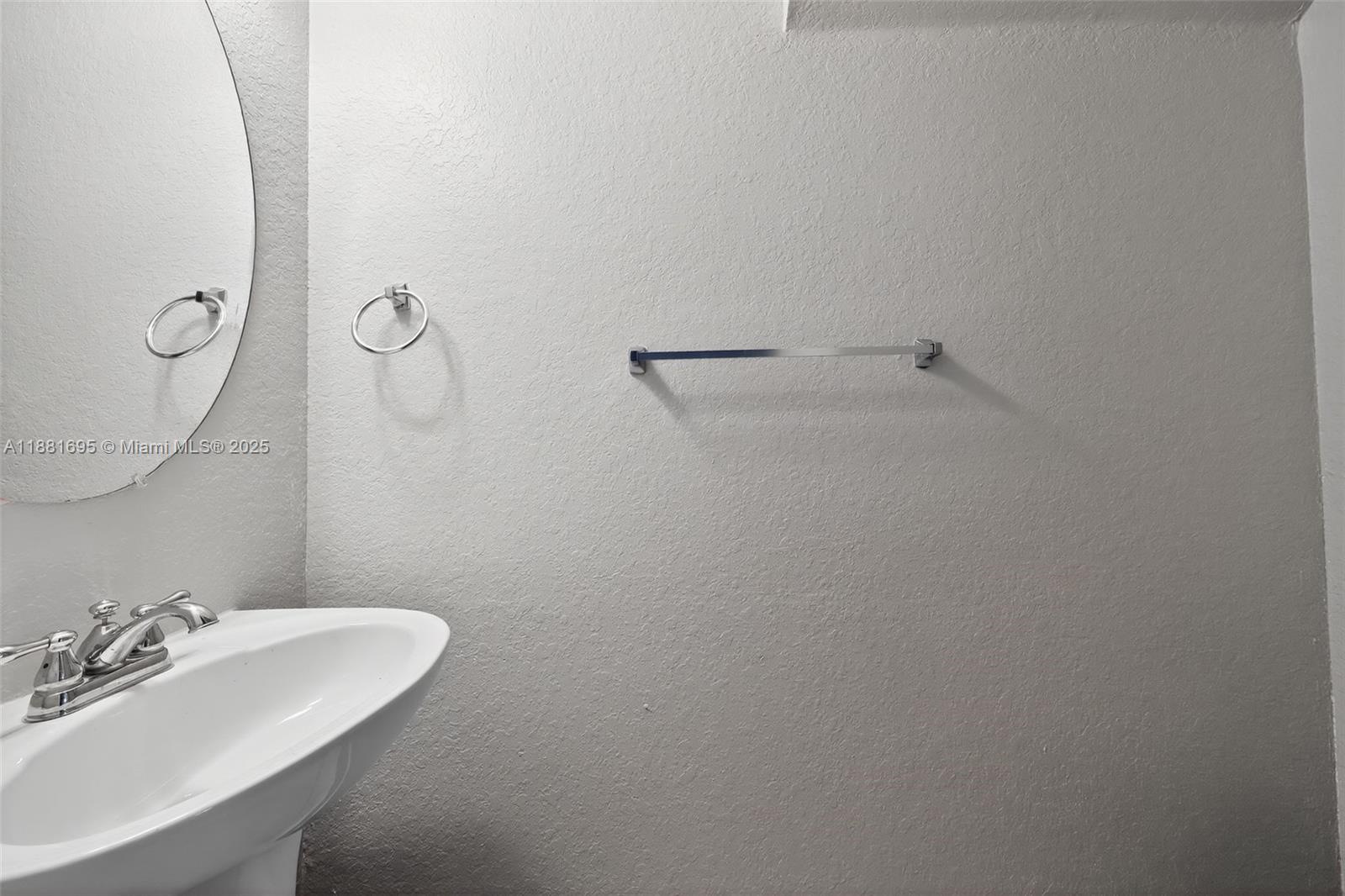 MAJORCA ISLES III CONDO - Residential