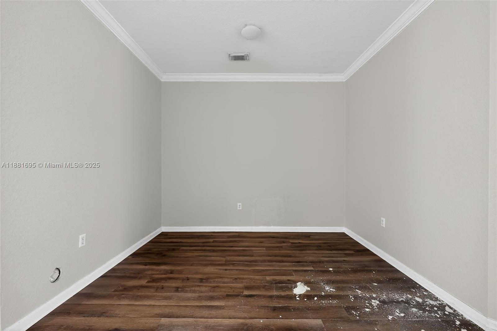 MAJORCA ISLES III CONDO - Residential