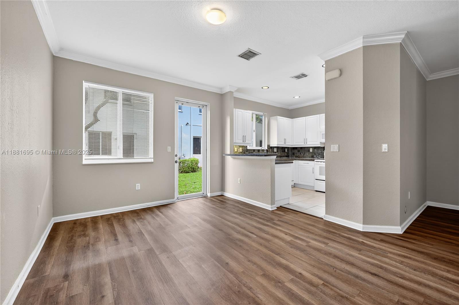 MAJORCA ISLES III CONDO - Residential