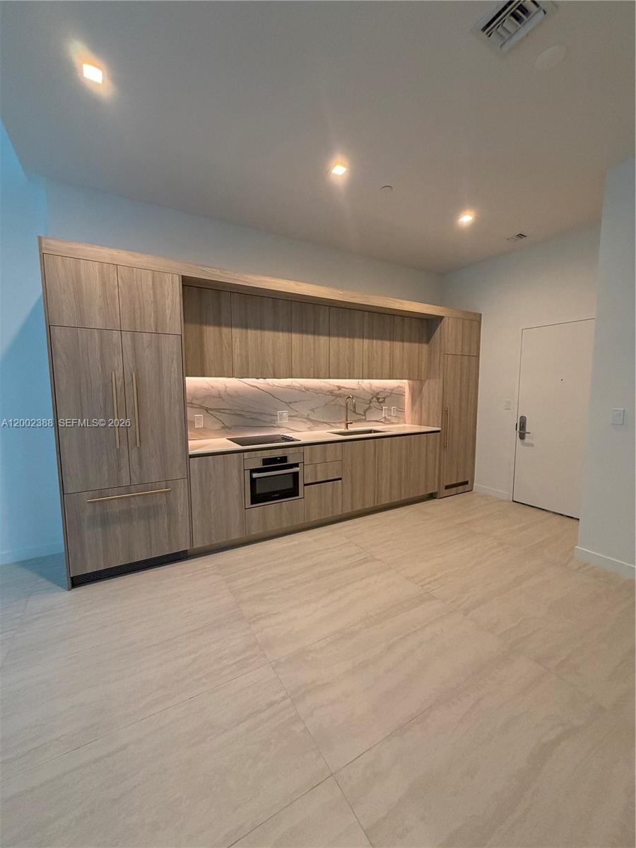 Viceroy Brickell - Residential Lease