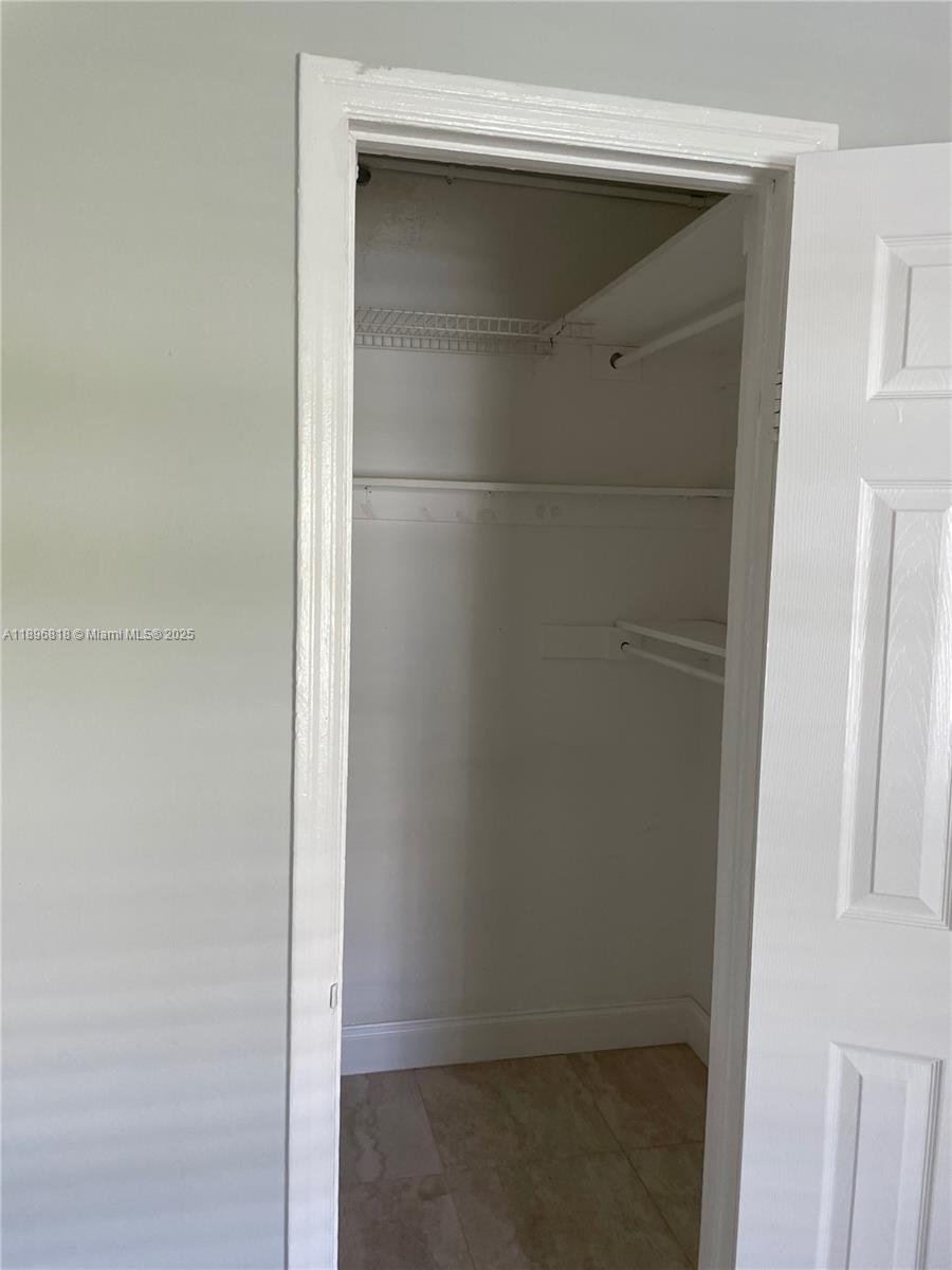 RESUB OF HIGHLAND ESTATES - Residential Lease