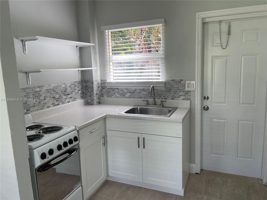 Tucked away Melrose place in Wilton Manors surrounded by new constructions. Complex is friendly small, well maintained complex with long term tenants. Unit 2805 is a lovely 1BD/1 bath apartment, updated. Lots of windows provide abundance of day light. Complex is pets friendly. Small dogs are welcome. Laundry facility is on the site. Easy access to I-95, beaches, shopping and entertainment. Professionally managed by LNR Property Management LLC. Fast move in - Credit Min +645 - Proof of income - Background required