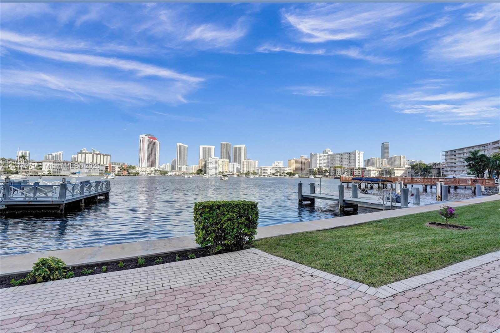 GOLDEN ISLES YACHT CLUB C - Residential