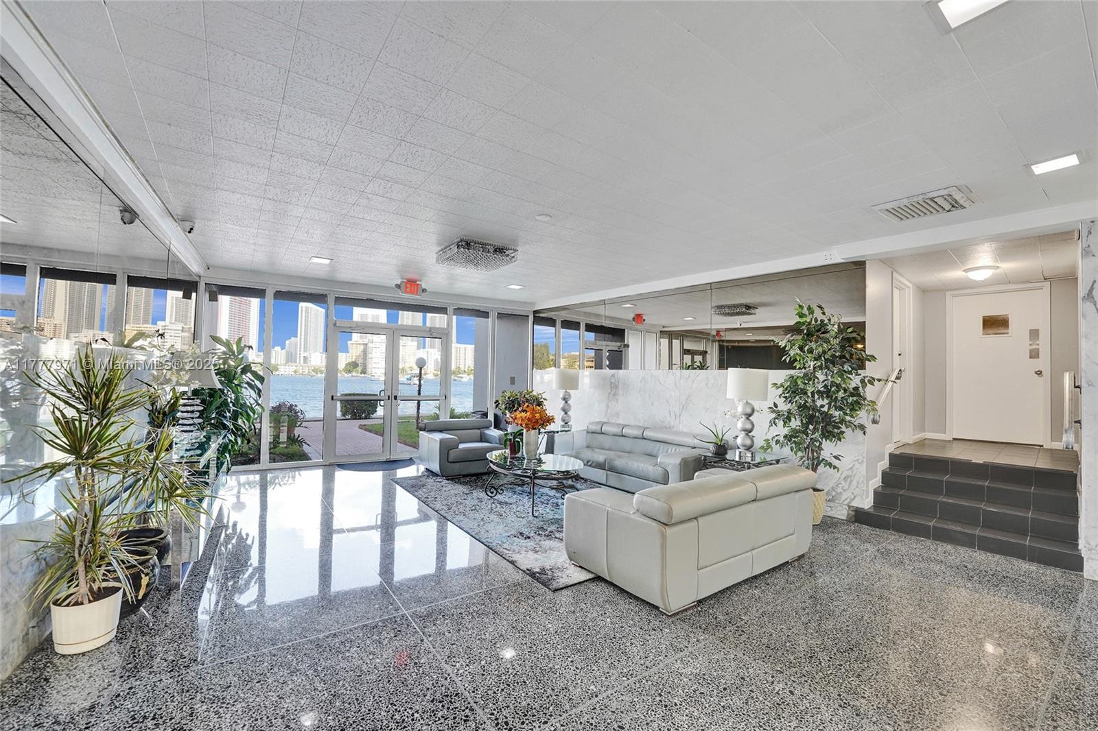 GOLDEN ISLES YACHT CLUB C - Residential