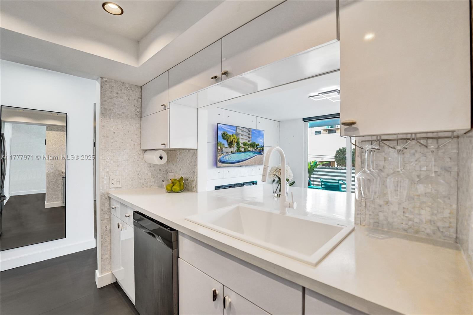 GOLDEN ISLES YACHT CLUB C - Residential
