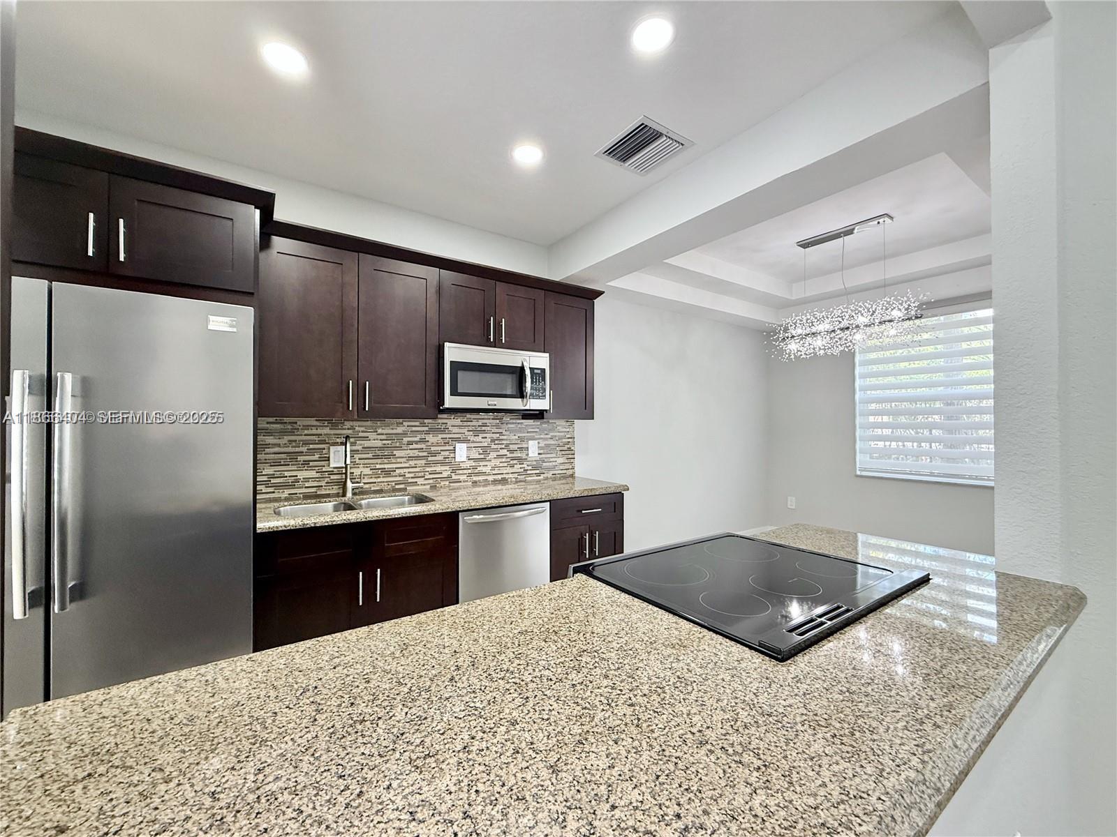 PEMBROKE ISLES V - Residential