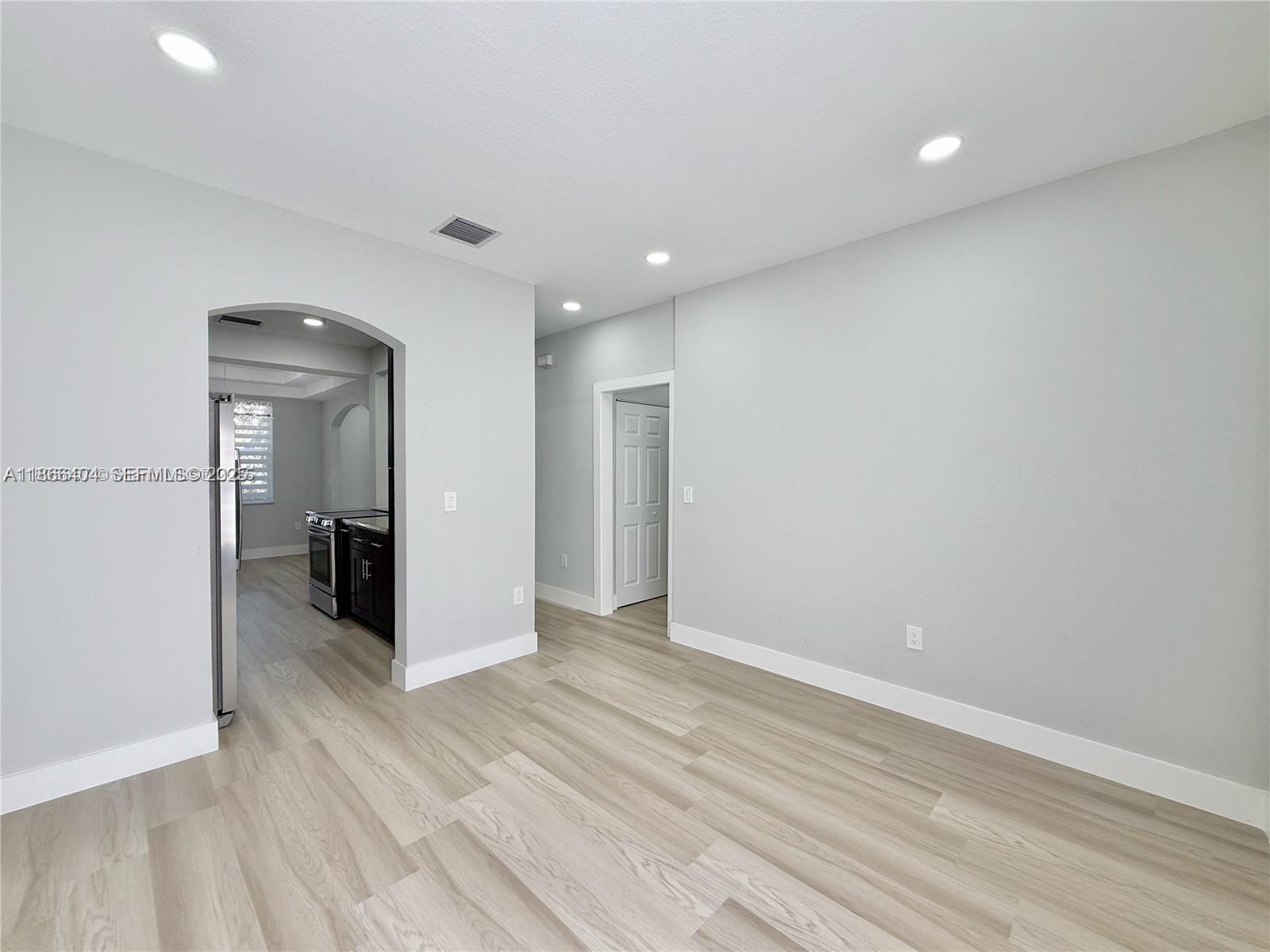 PEMBROKE ISLES V - Residential