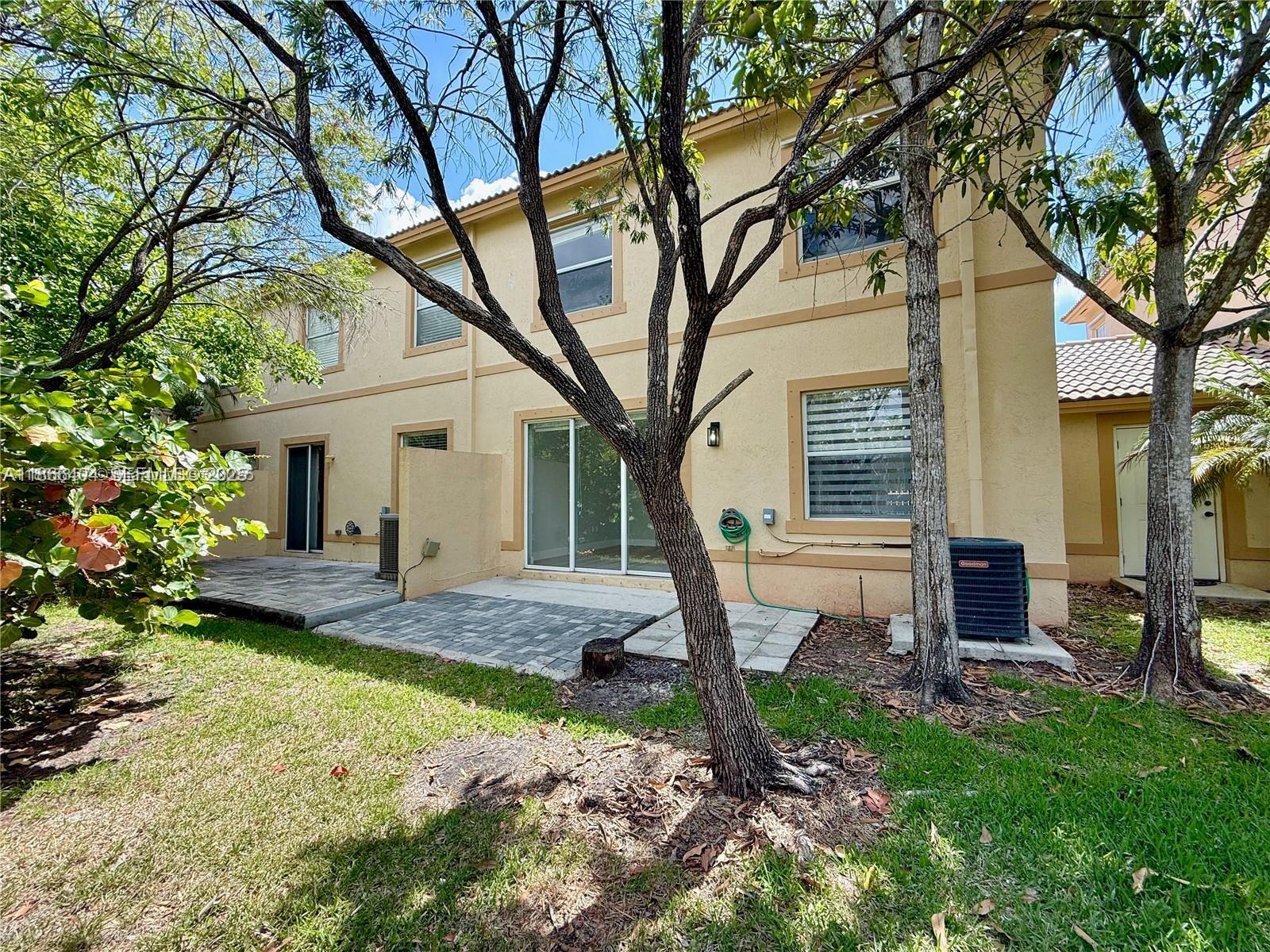 PEMBROKE ISLES V - Residential