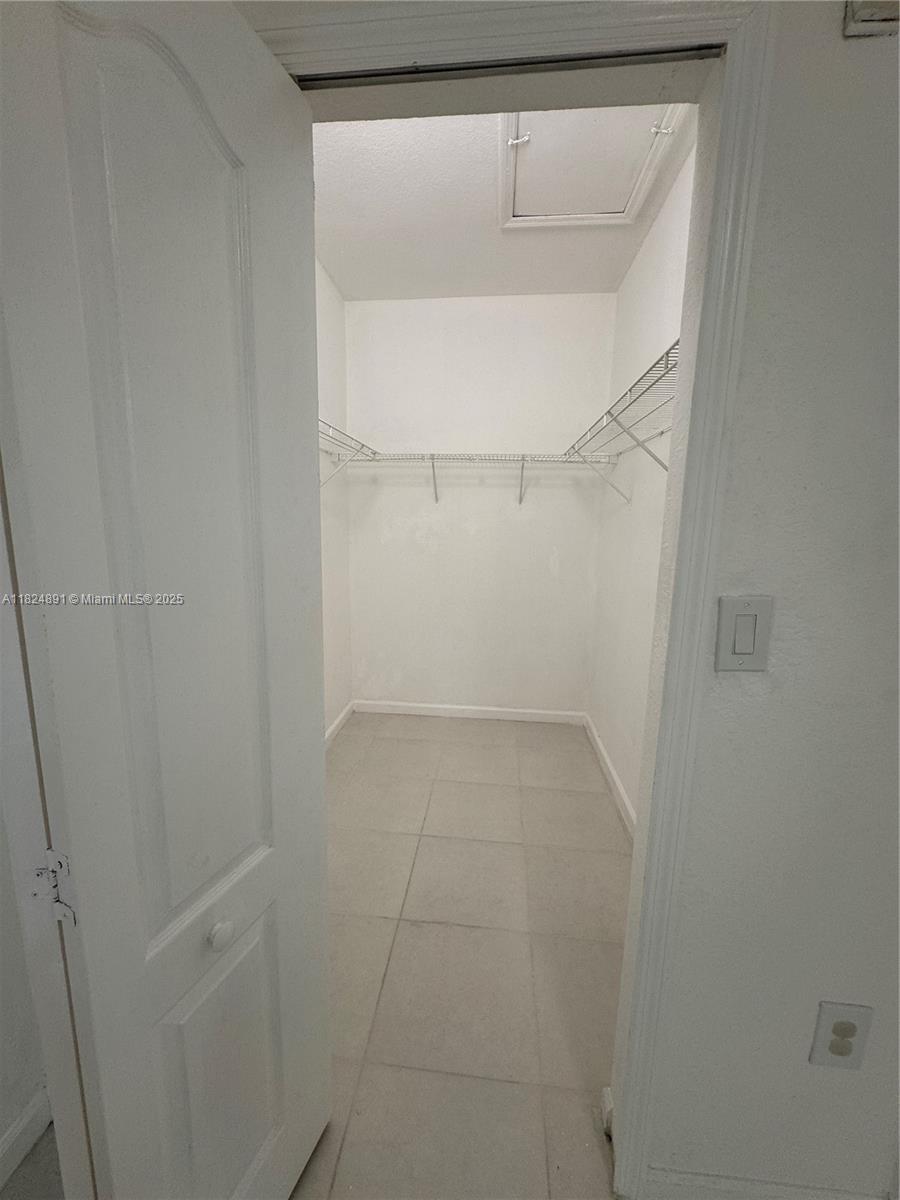 1536 SE 25th St 206