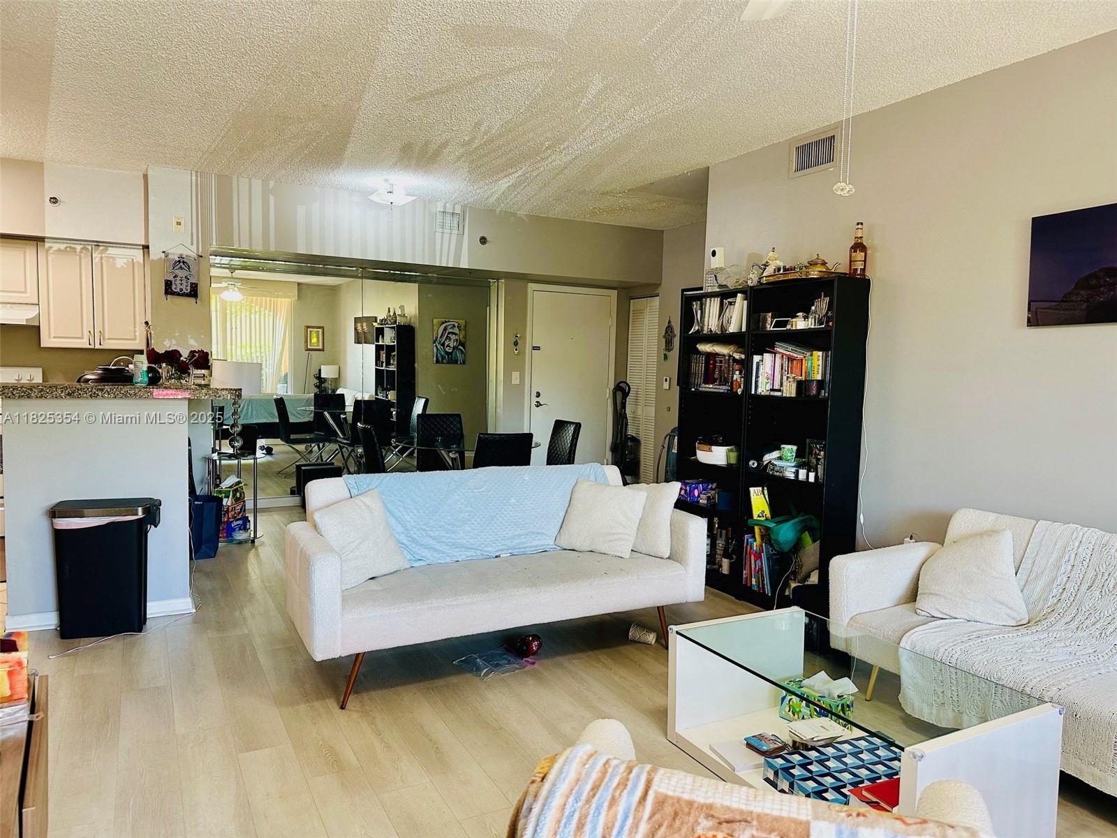 THE YACHT CLUB AT AVENTUR - Residential