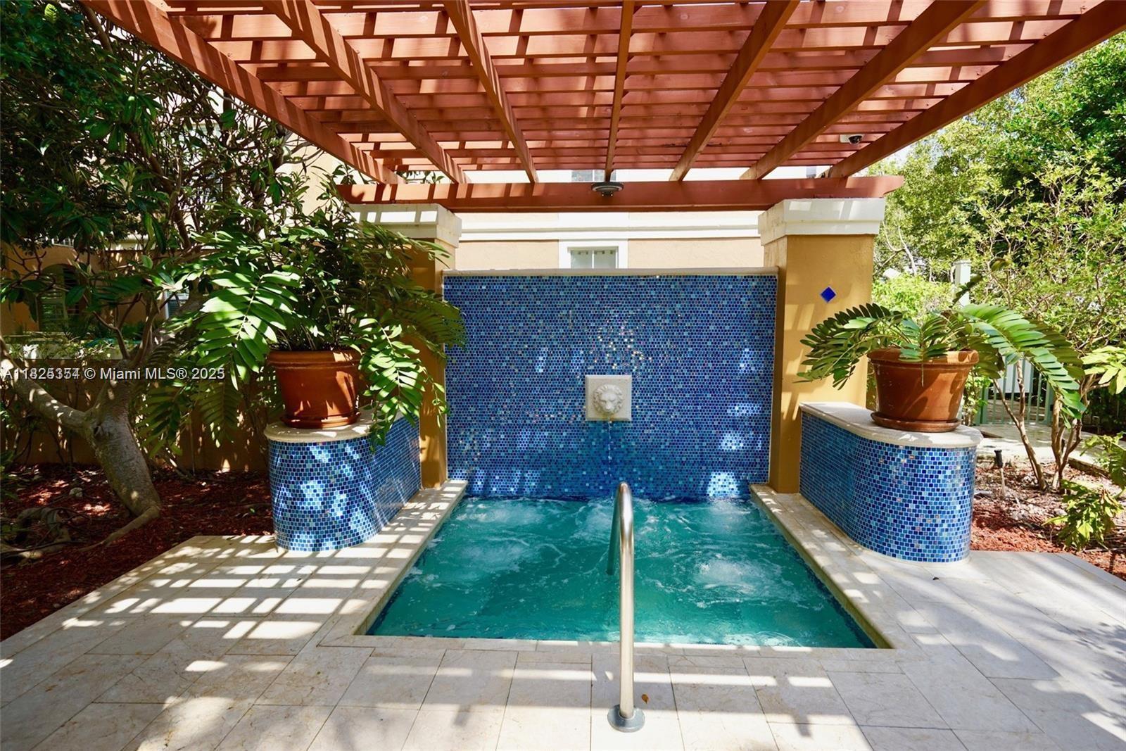 THE YACHT CLUB AT AVENTUR - Residential