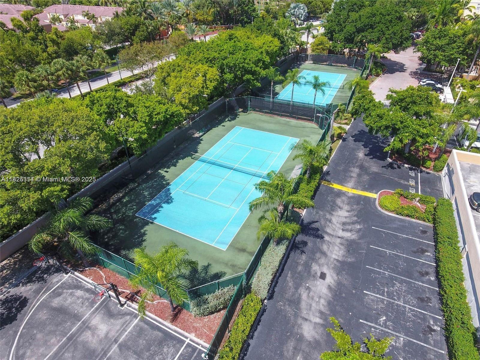 THE YACHT CLUB AT AVENTUR - Residential