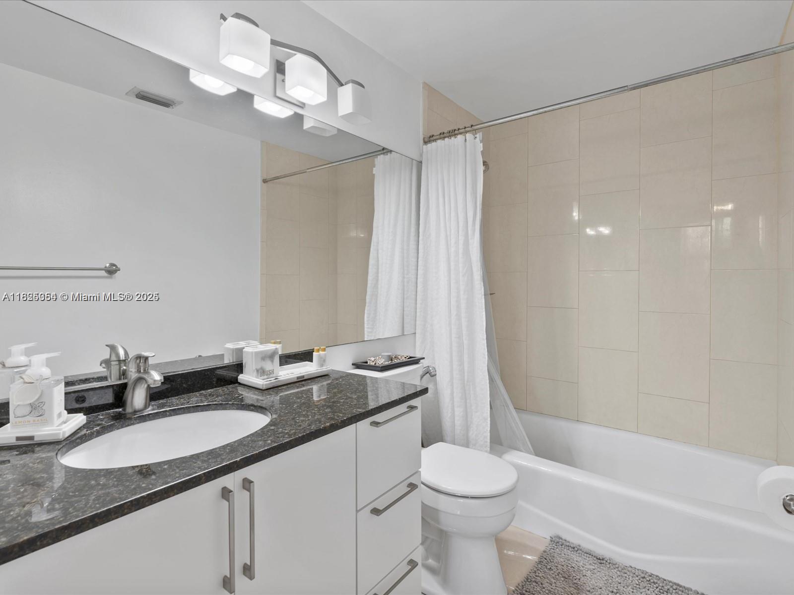 THE YACHT CLUB AT AVENTUR - Residential