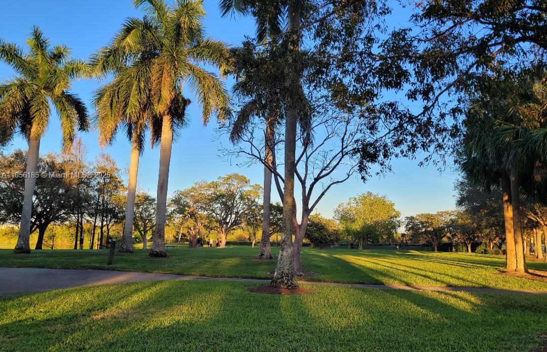 ROYAL PARK CONDO - Residential