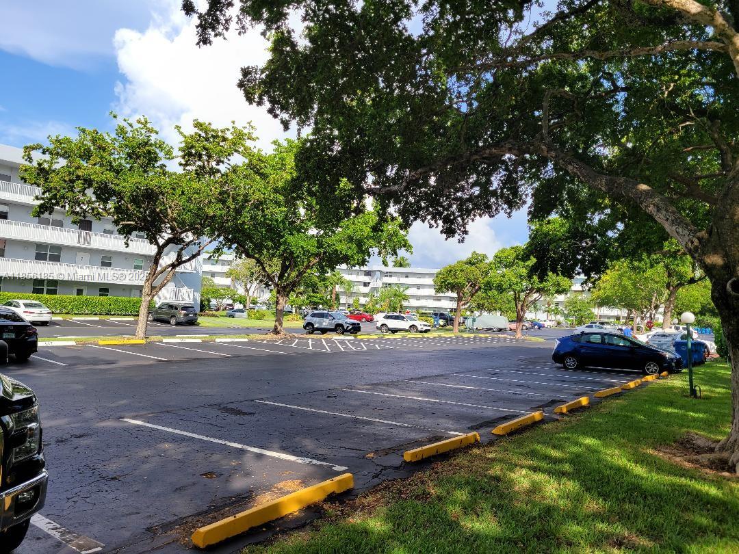 ROYAL PARK CONDO - Residential