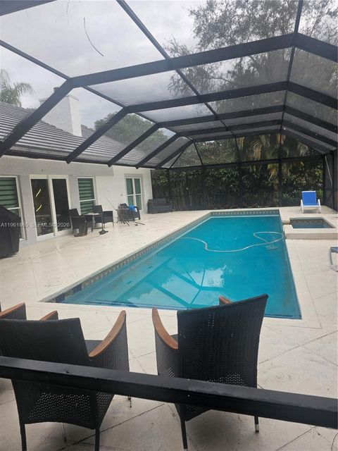 Photo of 4 Alford Ct, Palm Beach Gardens, FL 33418 (MLS # A11961865)