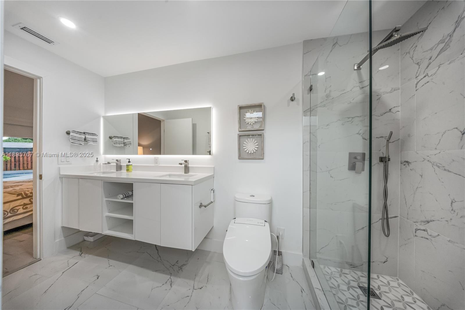 LAUDERDALE ISLES NO 2-BLK - Residential