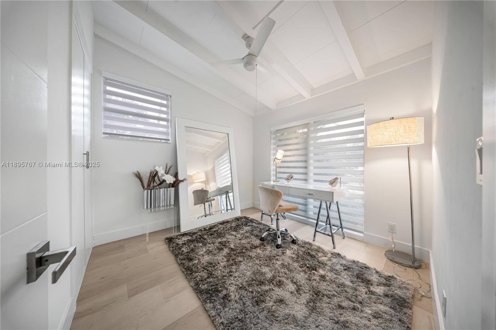 LAUDERDALE ISLES NO 2-BLK - Residential