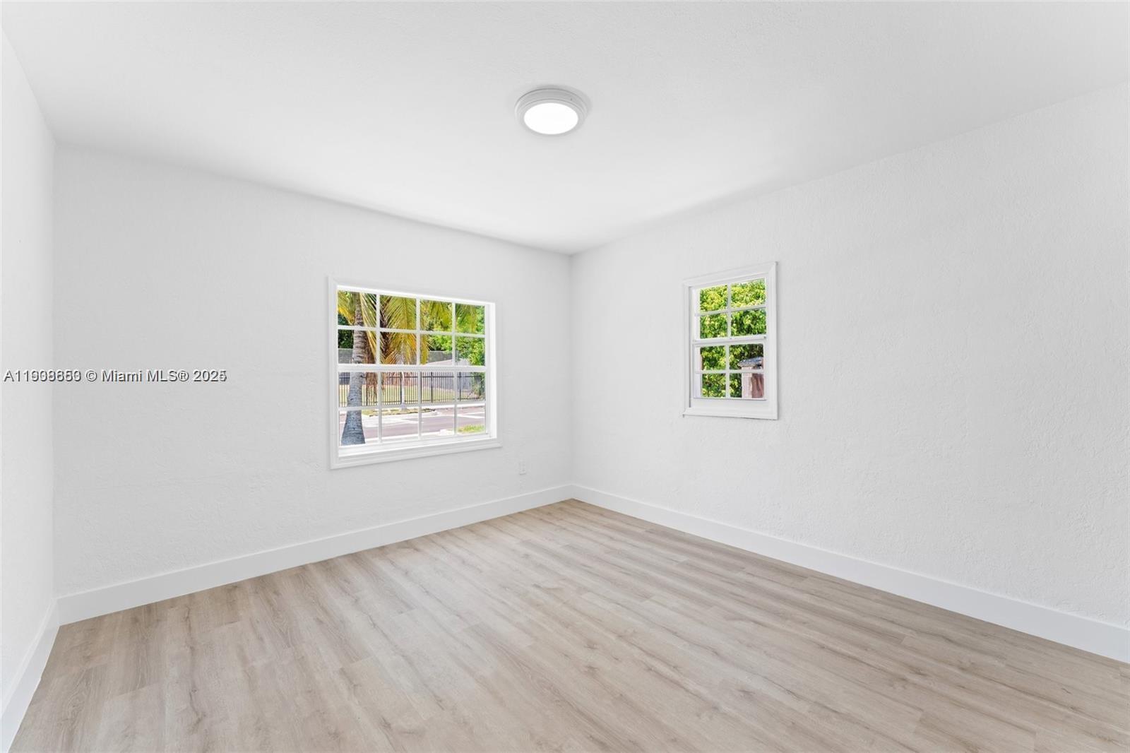 COM SILVER BLUFF - Residential Lease