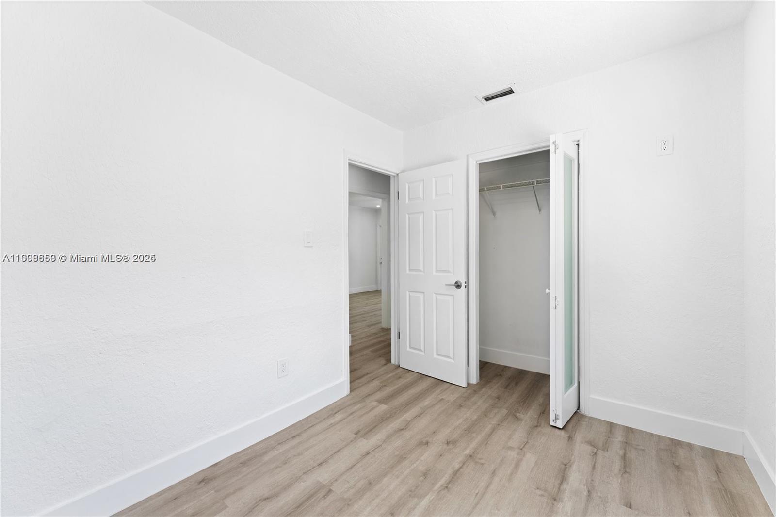 COM SILVER BLUFF - Residential Lease