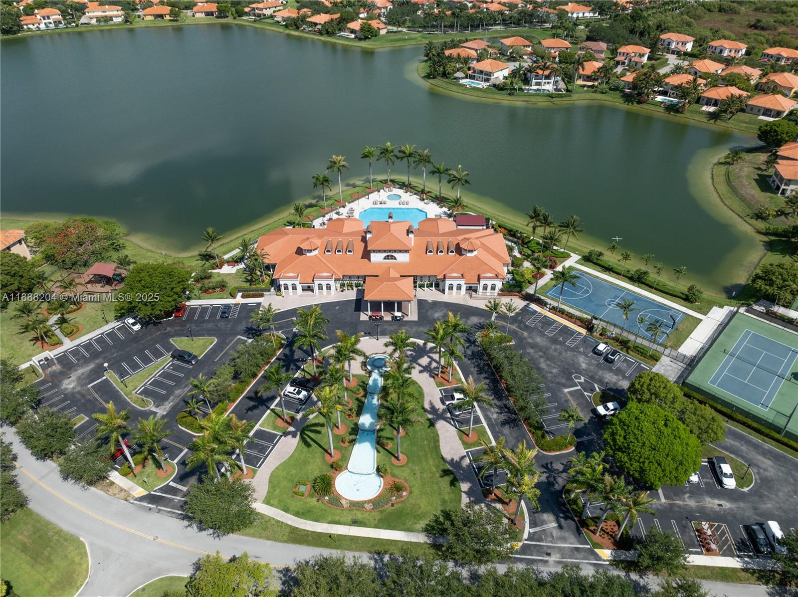 CUTLER CAY - Residential