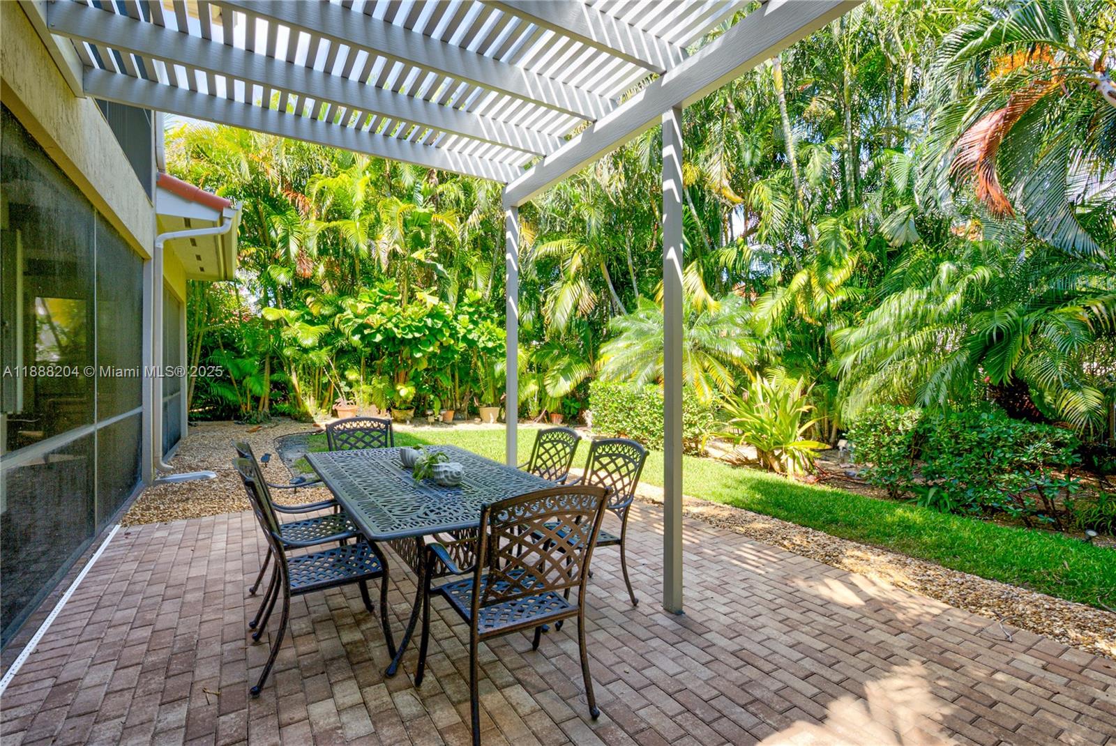 CUTLER CAY - Residential