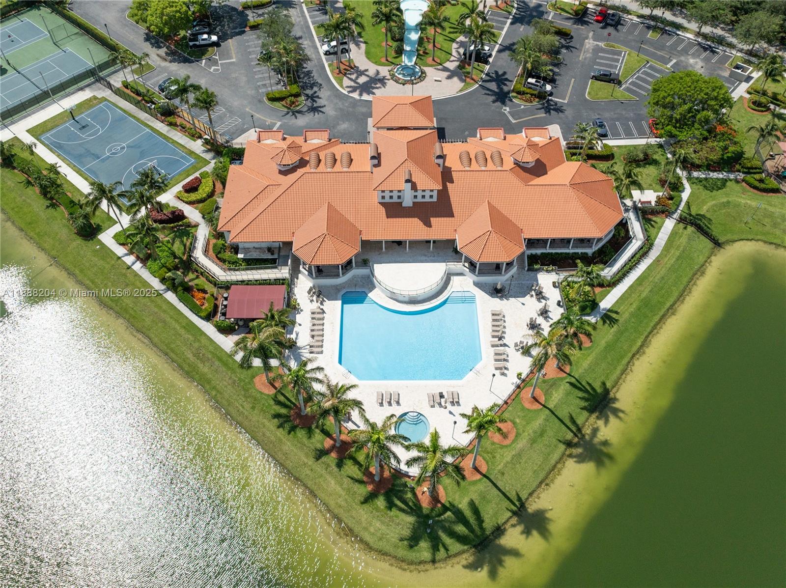 CUTLER CAY - Residential