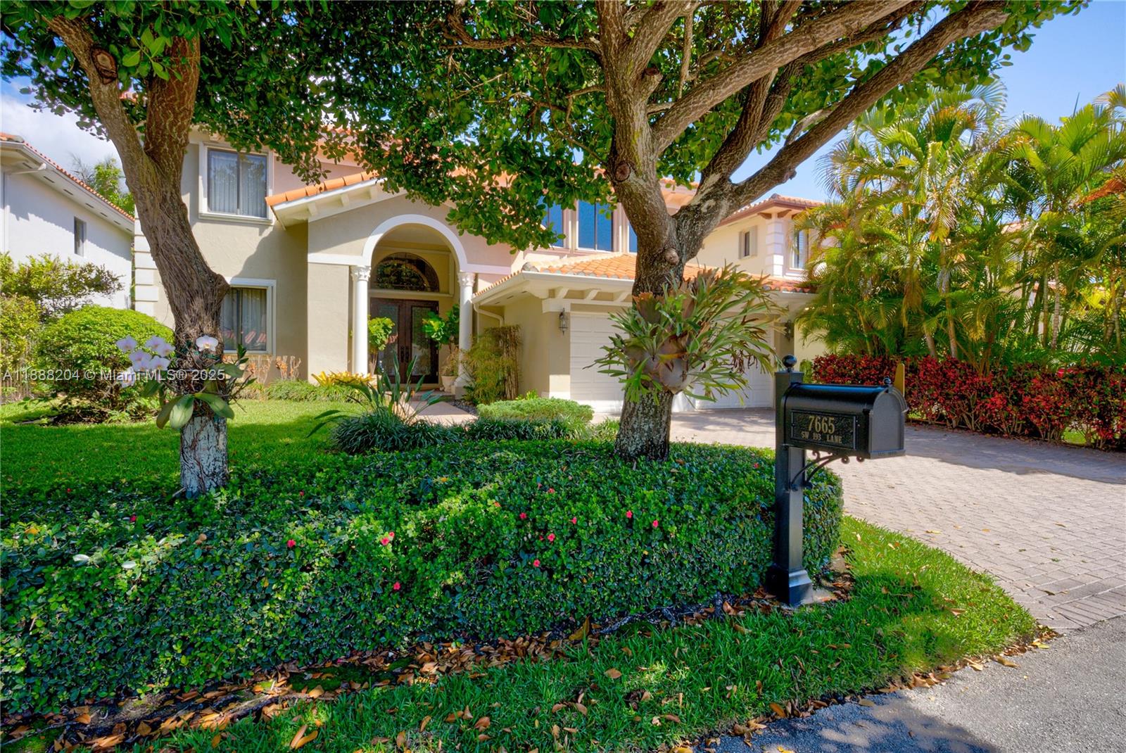 CUTLER CAY - Residential