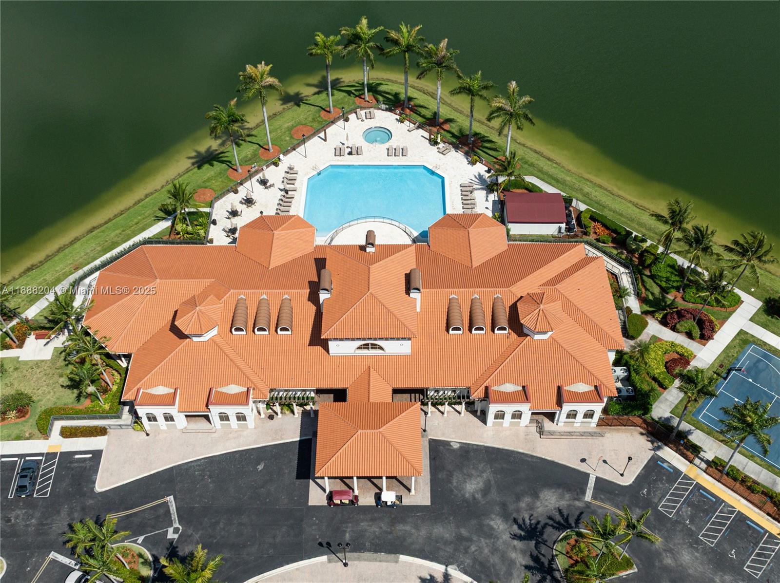 CUTLER CAY - Residential