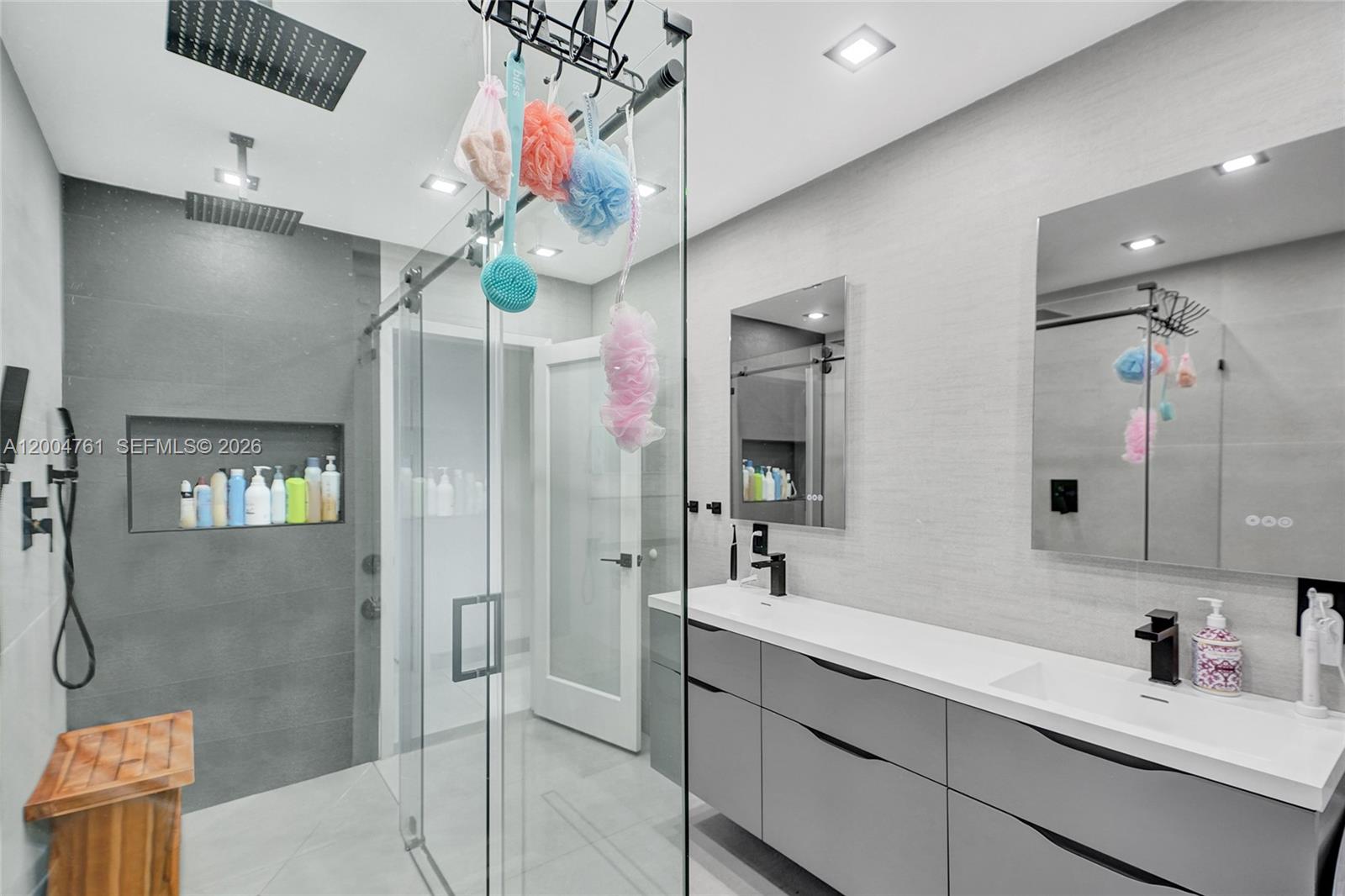 GREYNOLDS PARK WEST - Residential