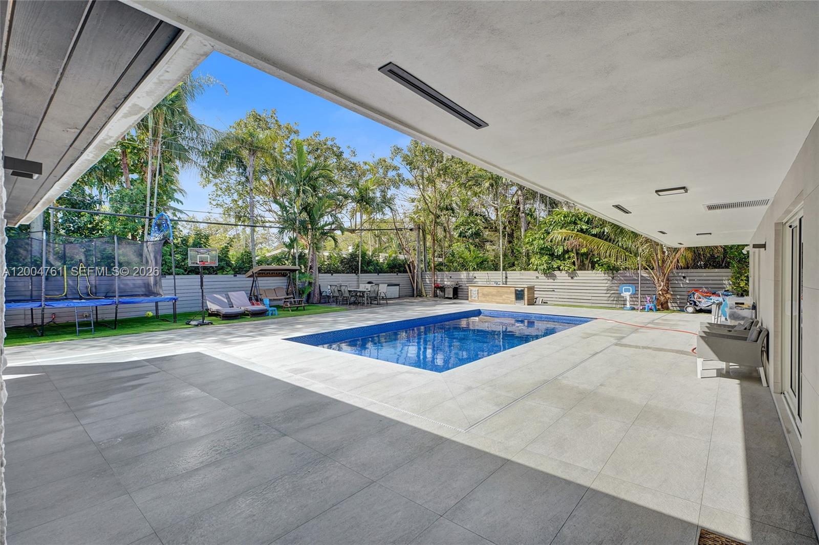 GREYNOLDS PARK WEST - Residential