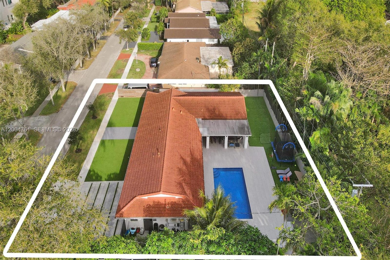 GREYNOLDS PARK WEST - Residential