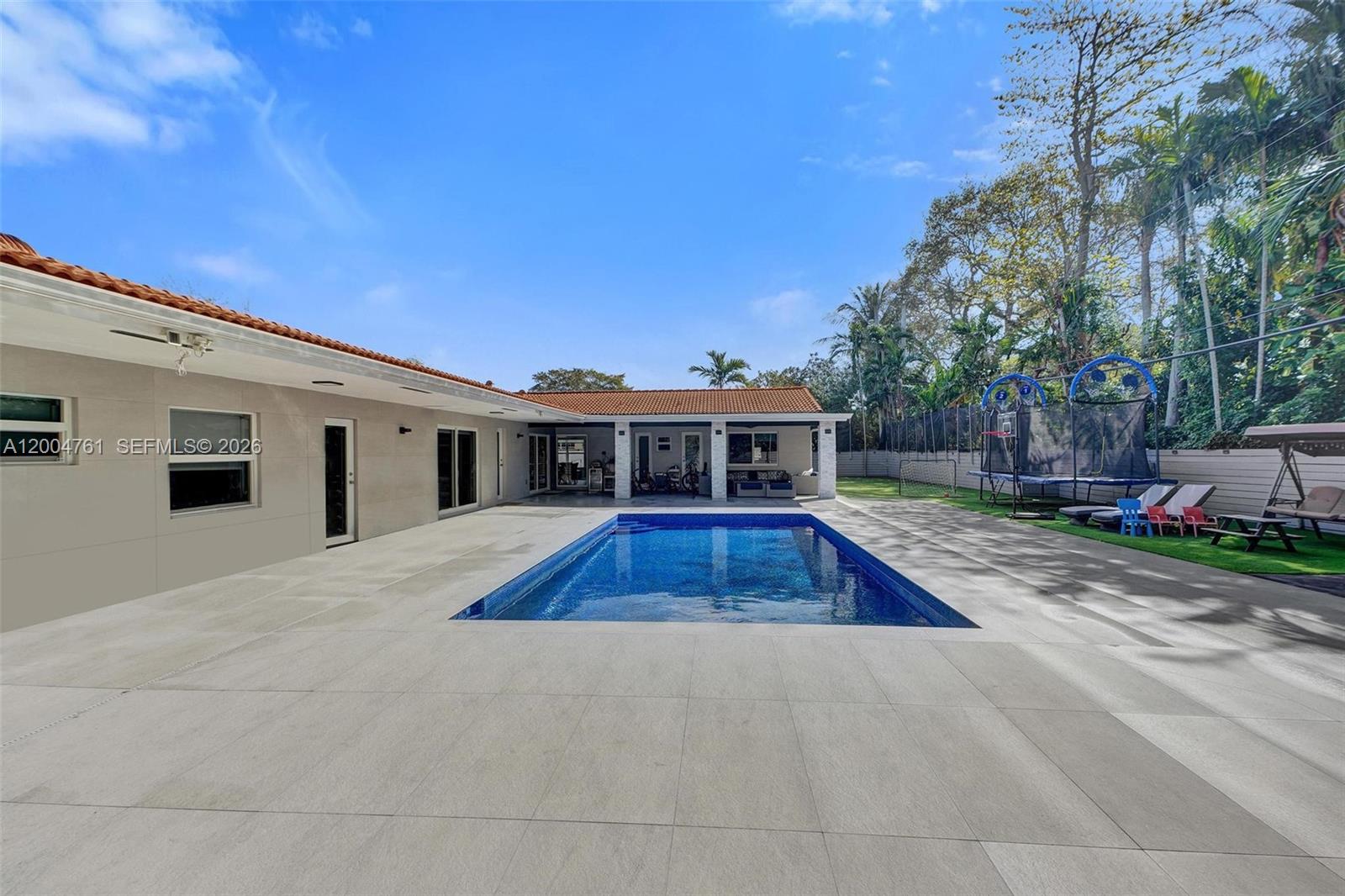 GREYNOLDS PARK WEST - Residential