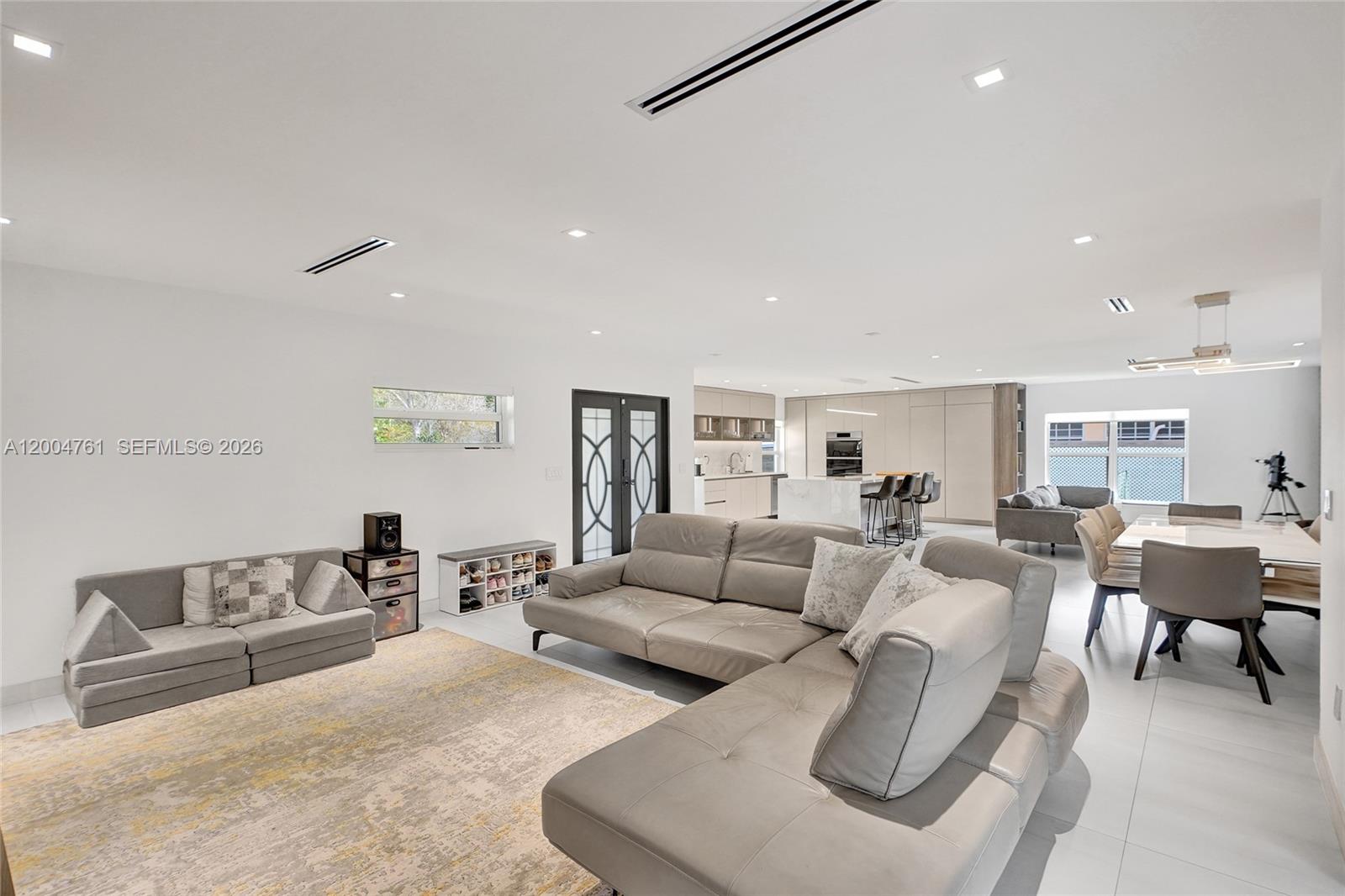 GREYNOLDS PARK WEST - Residential