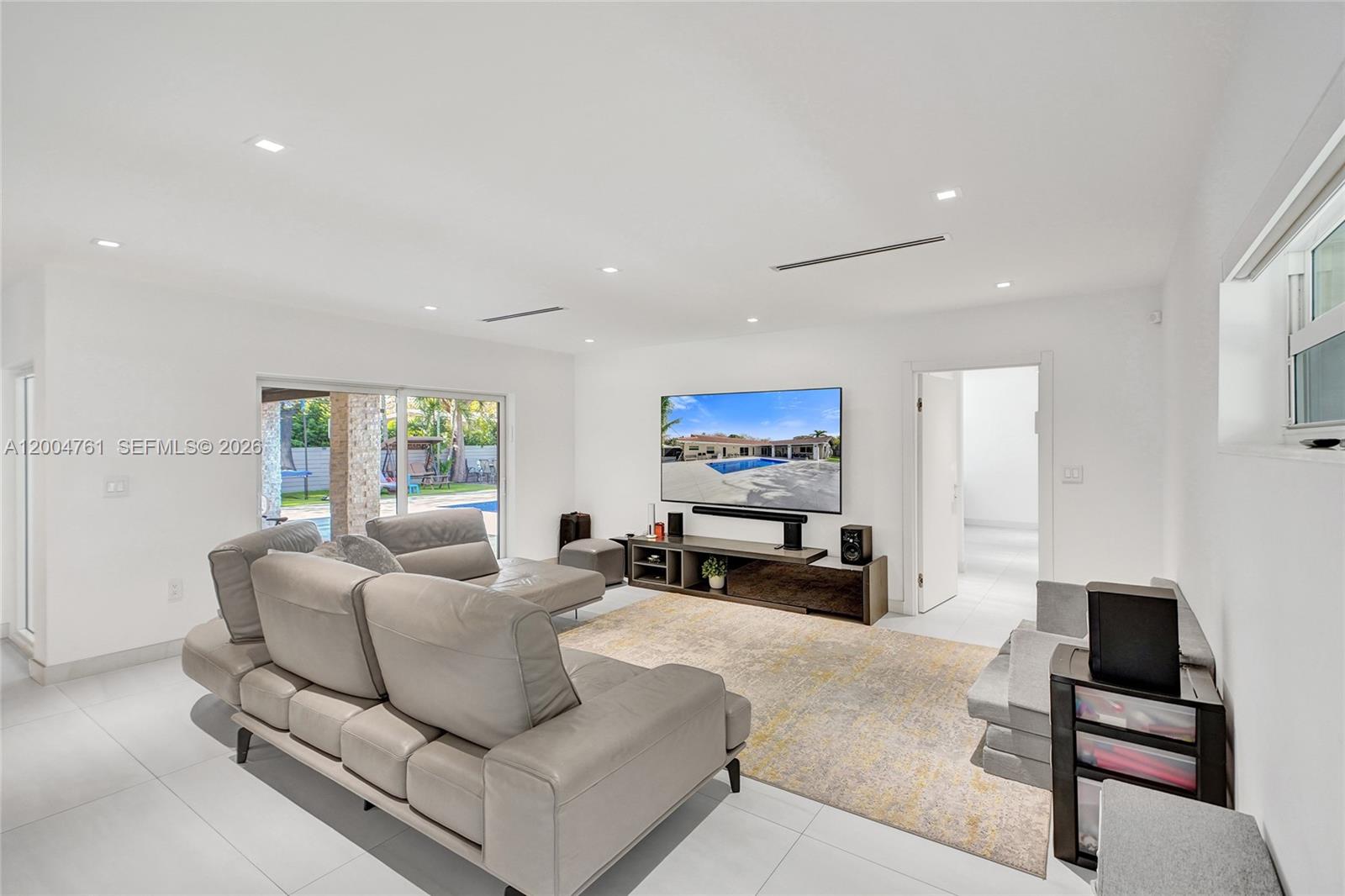 GREYNOLDS PARK WEST - Residential